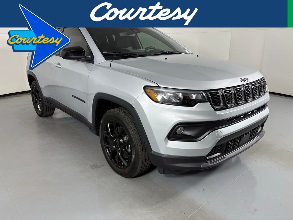 New 2026 Silver Zynith Metallic Clearcoat Jeep Latitude image 1