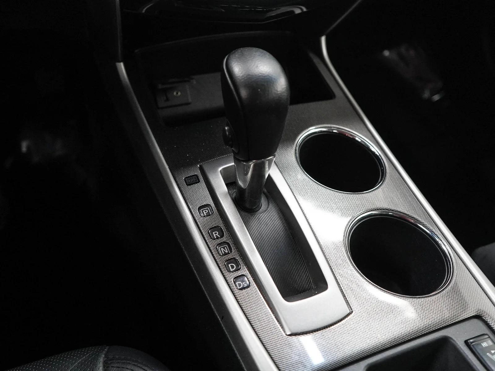 Used 2015 Gun Metallic Nissan 2.5 image 22