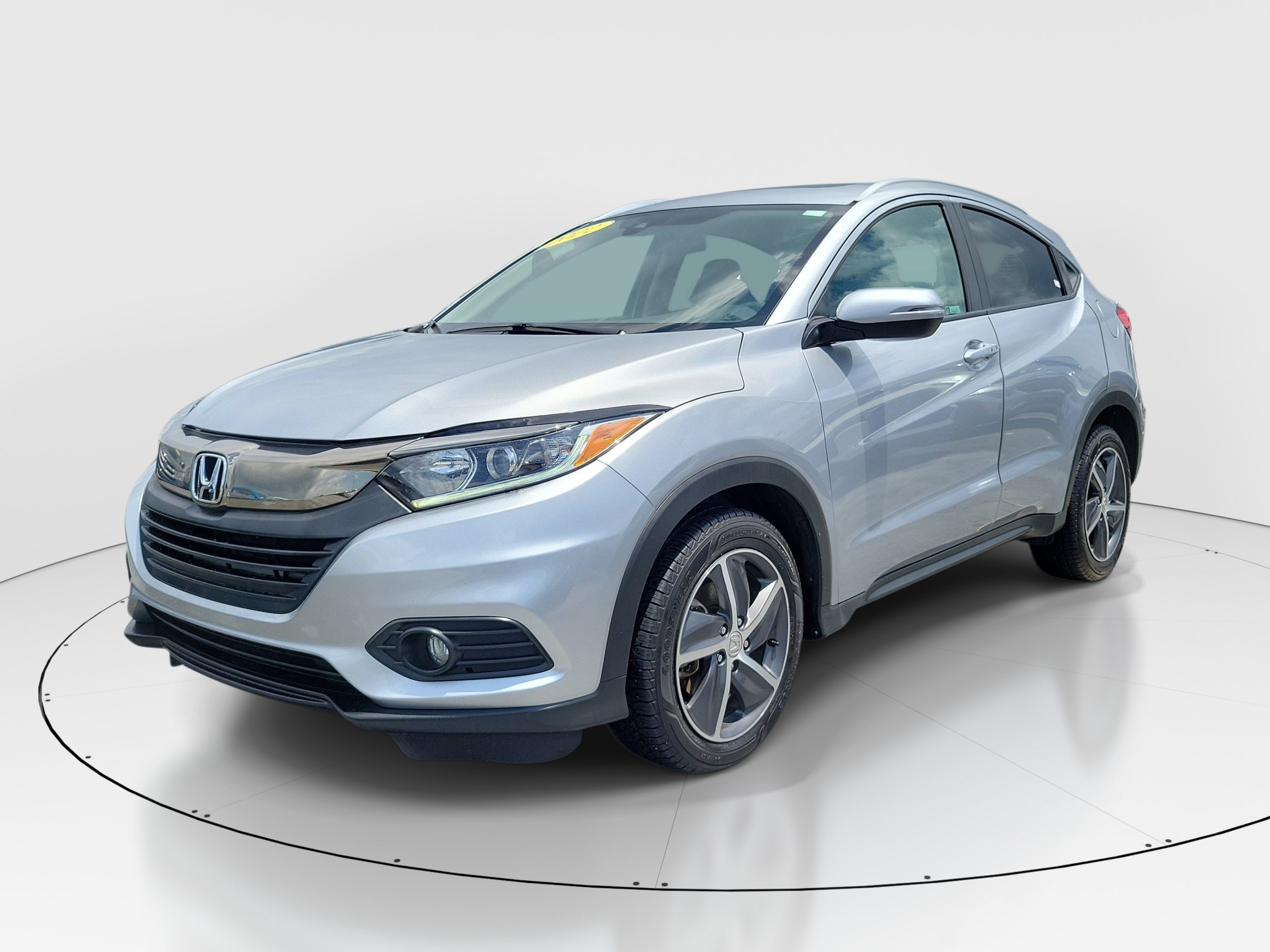 Used 2022 Silver Honda EX image 3