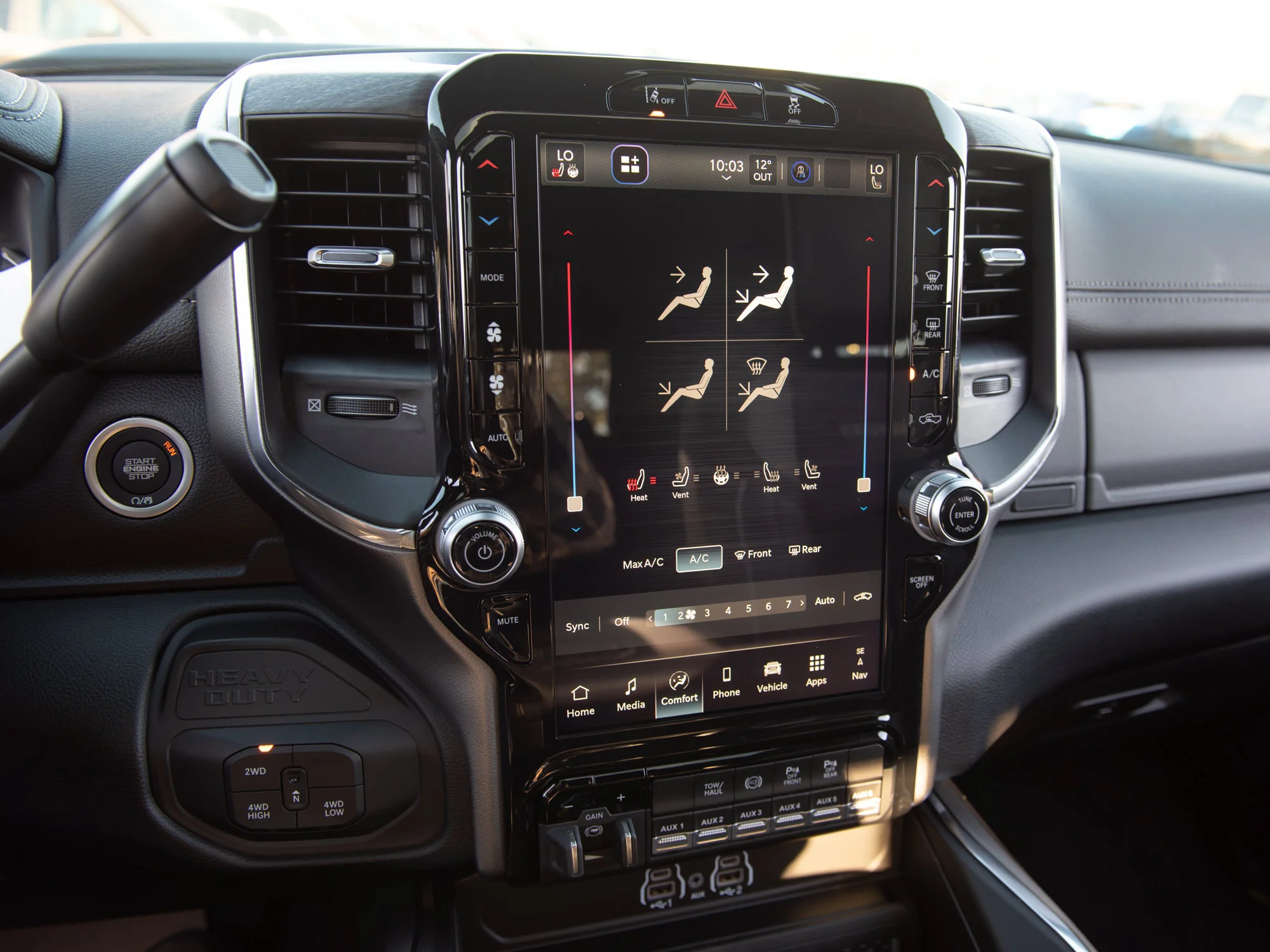 New 2027 Black RAM Laramie Night* Mega Cab 4x4, Sunroof, Heated Leather, 5th Wheel Prep image 22