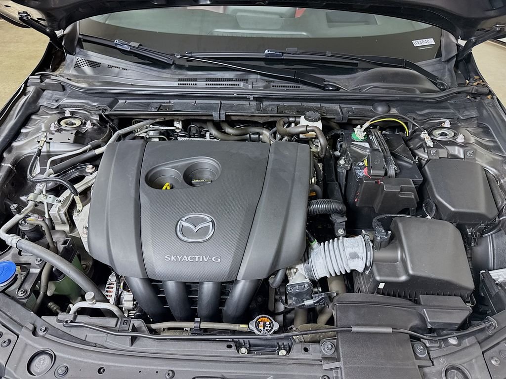 Used 2021 Machine Gray Metallic Mazda Premium image 30