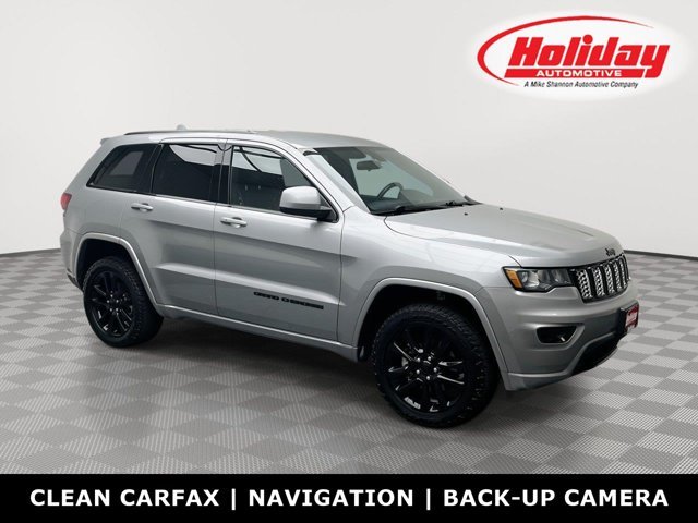 Used 2021 Billet Silver Metallic Clearcoat Jeep Laredo X image 1