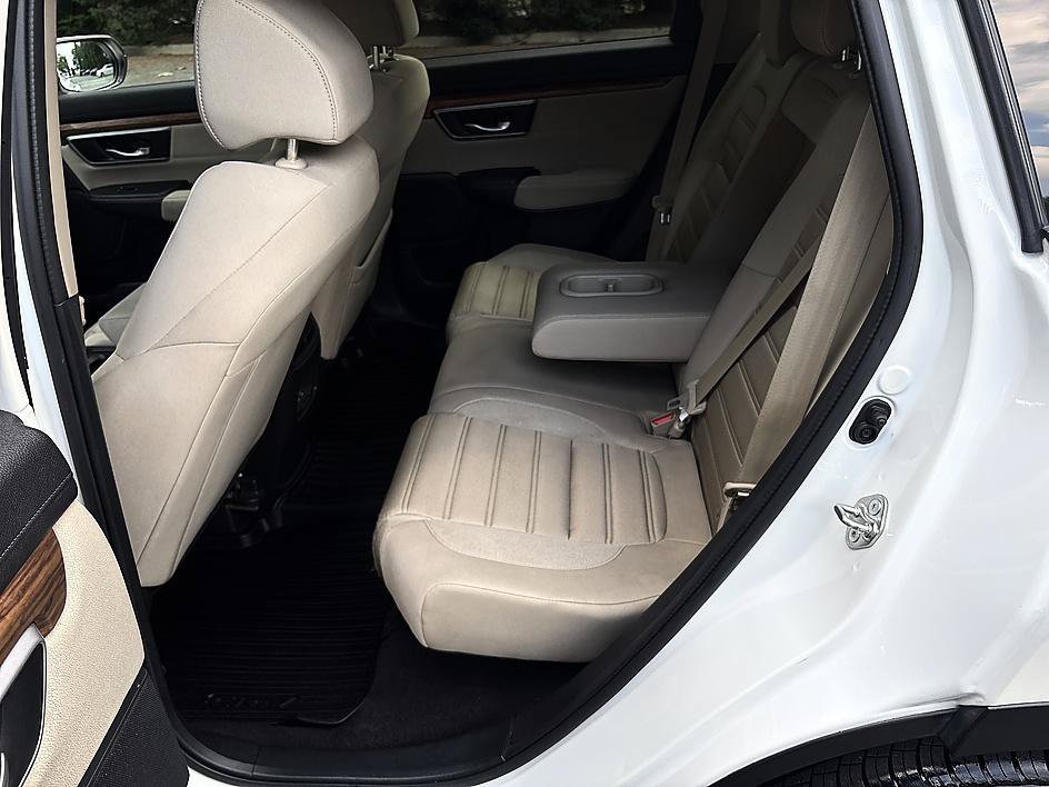 Used 2017 Diamond White Pearl Honda EX image 13