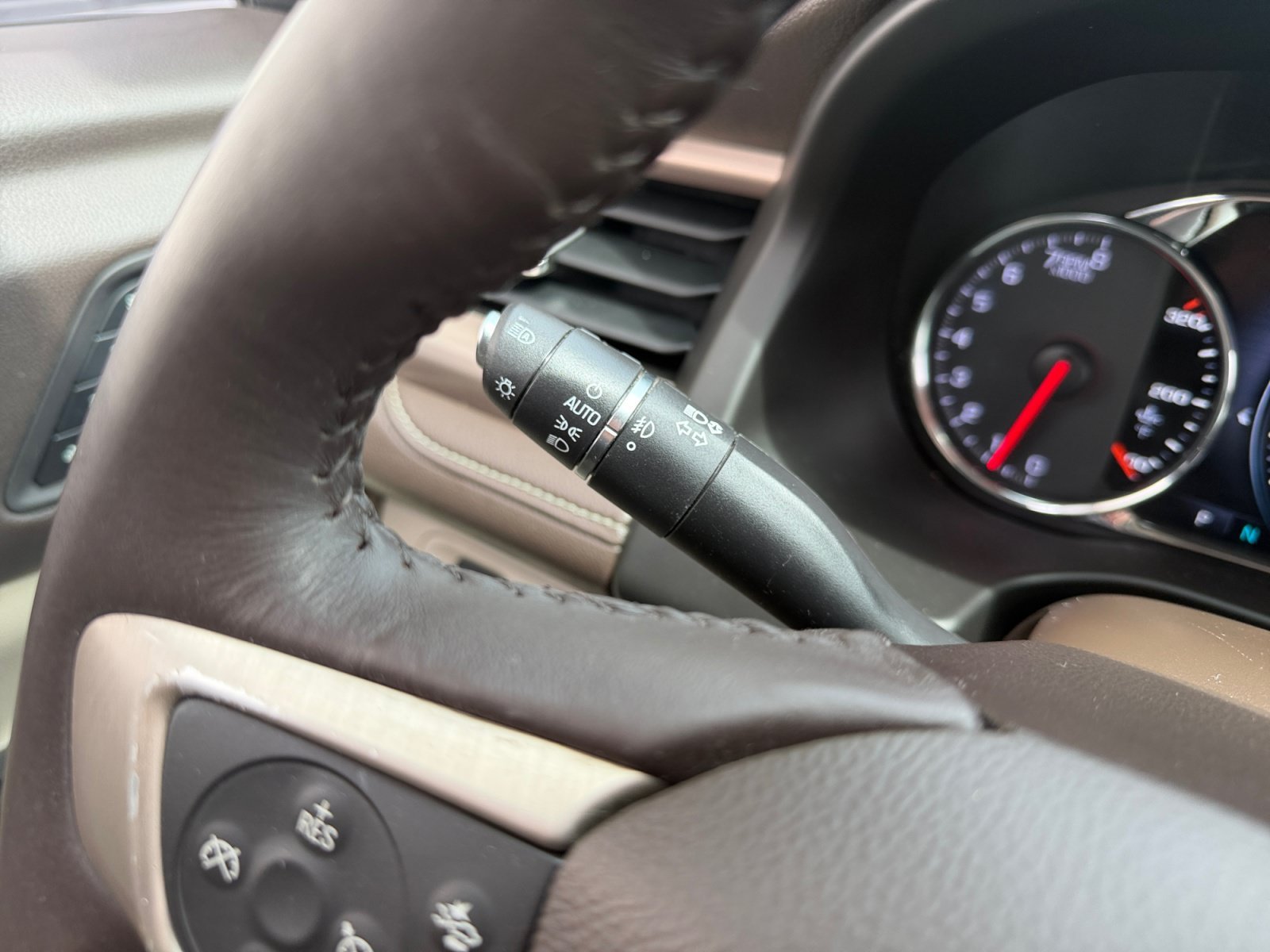 Used 2017 Ebony Twilight Metallic GMC Denali image 13