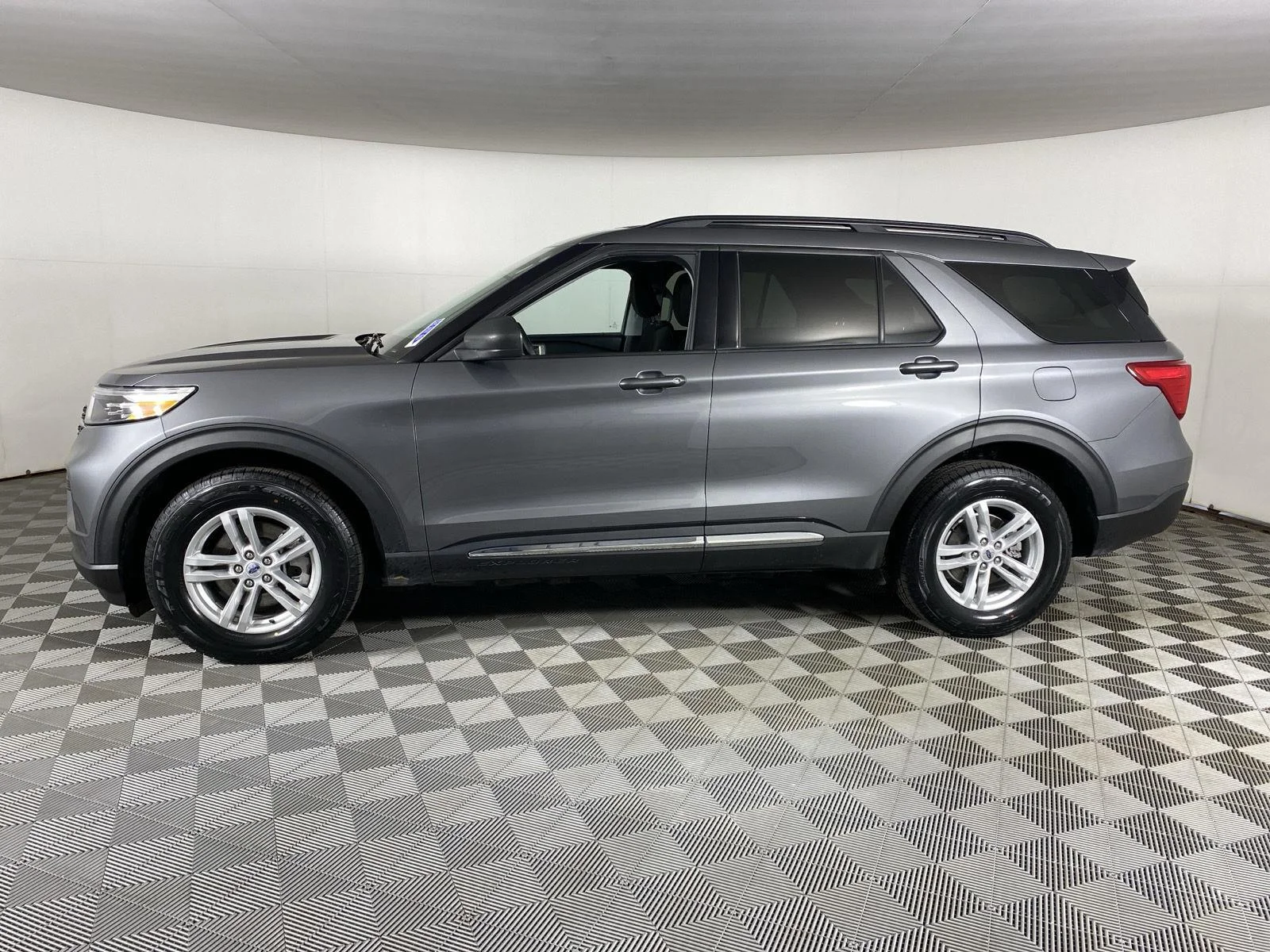 Used 2024 Carbonized Gray Ford XLT image 14