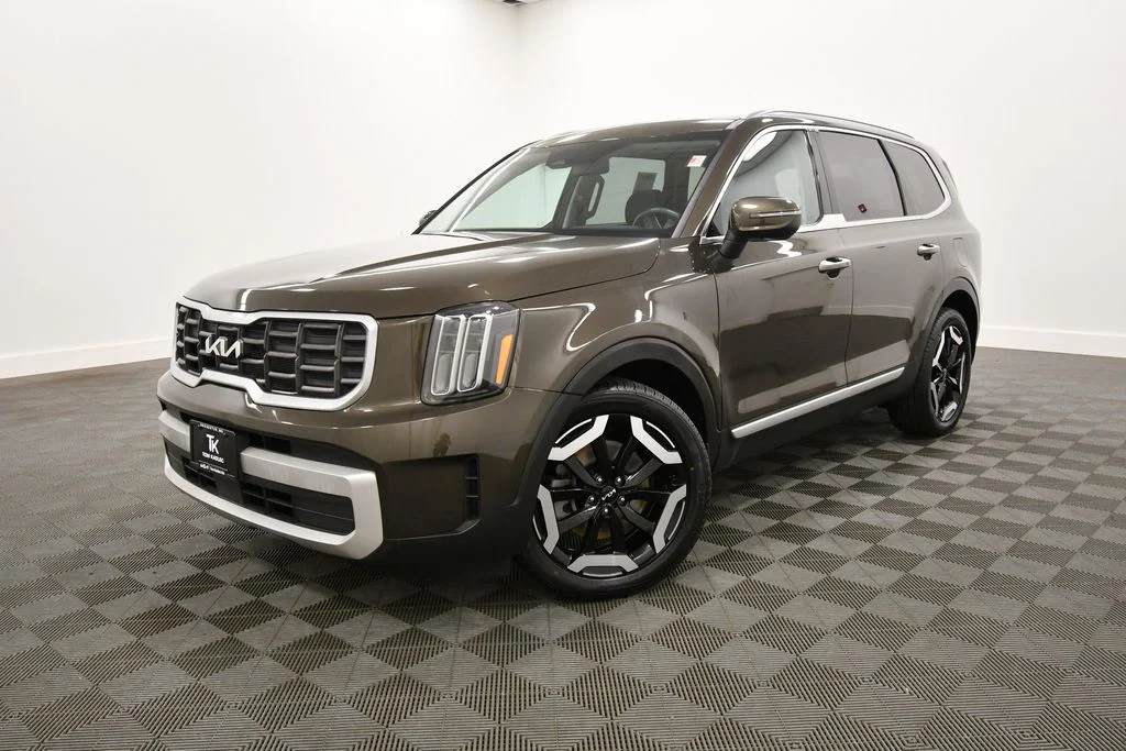 Certified 2024 Kia Telluride S with VIN 5XYP6DGC8RG412887 for sale in Rochester, Minnesota