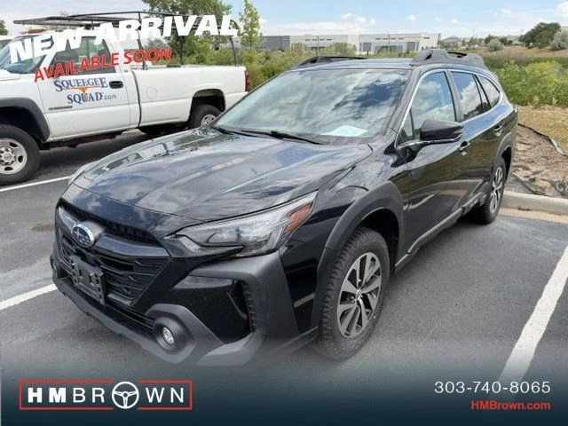 Used 2024 Crystal Black Silica Subaru Premium image 2