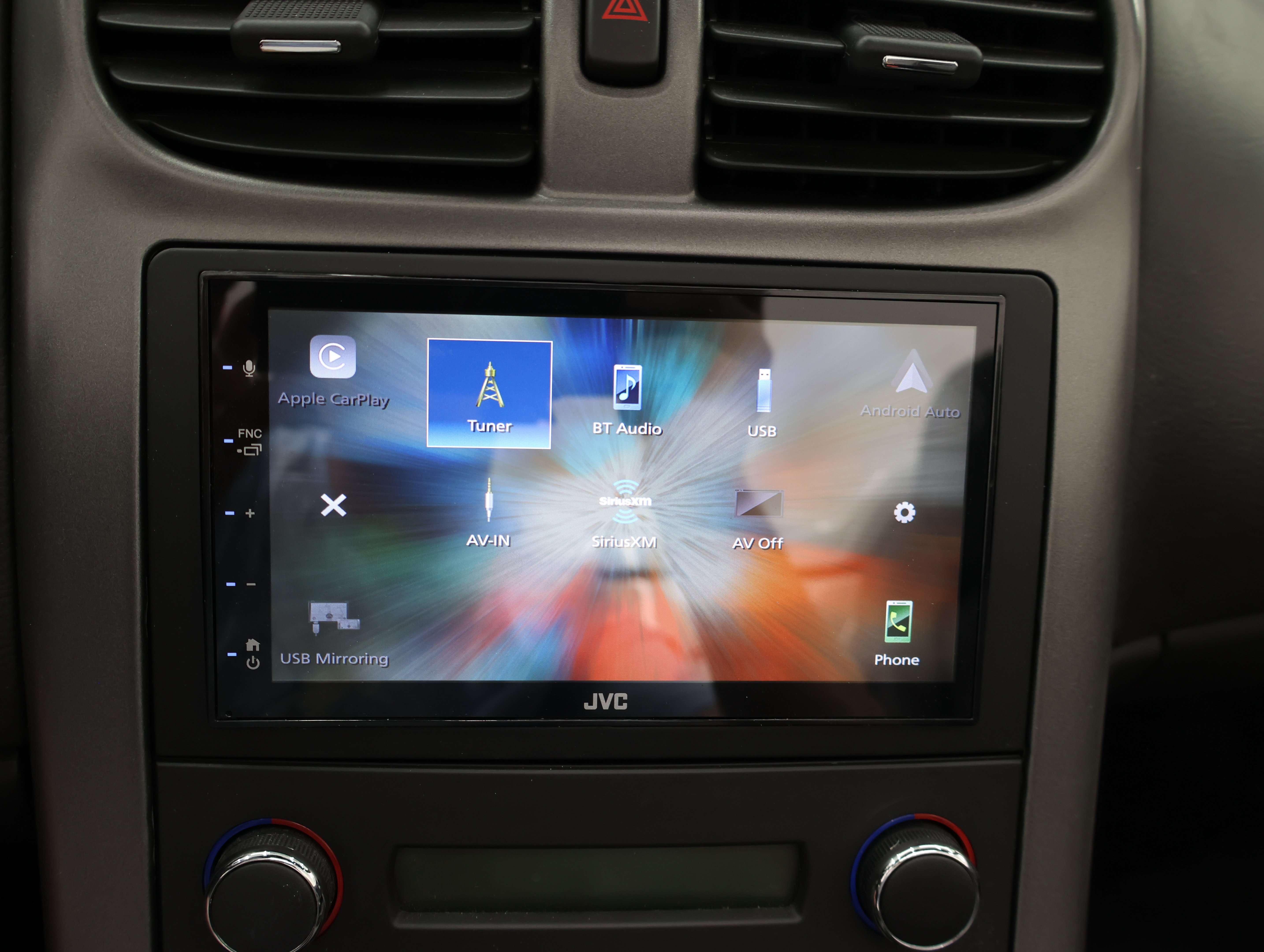 Used 2007 Arctic White Chevrolet  image 38