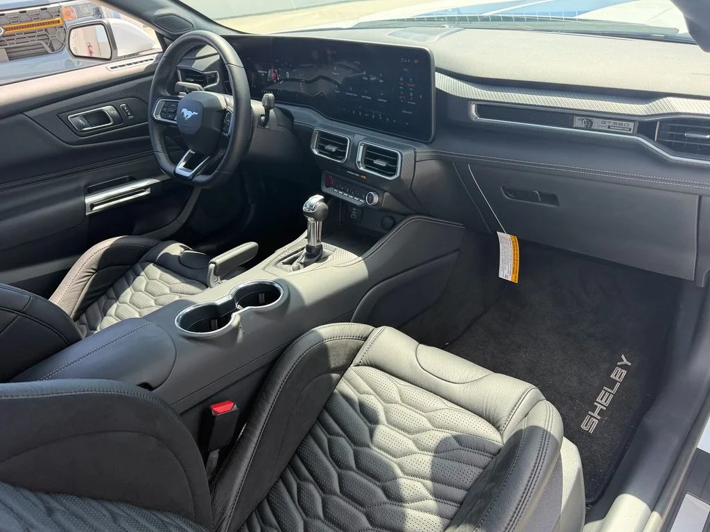 Used 2025 Oxford White Ford GT Premium image 13