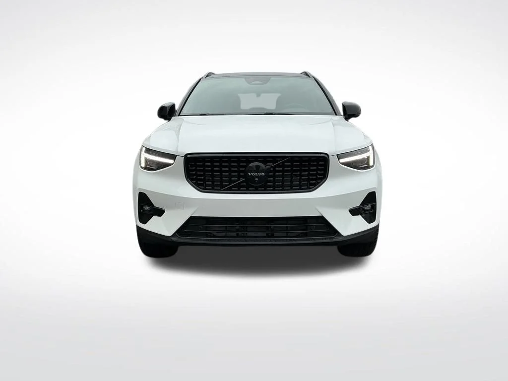 New 2026 Crystal White Volvo Ultra image 2