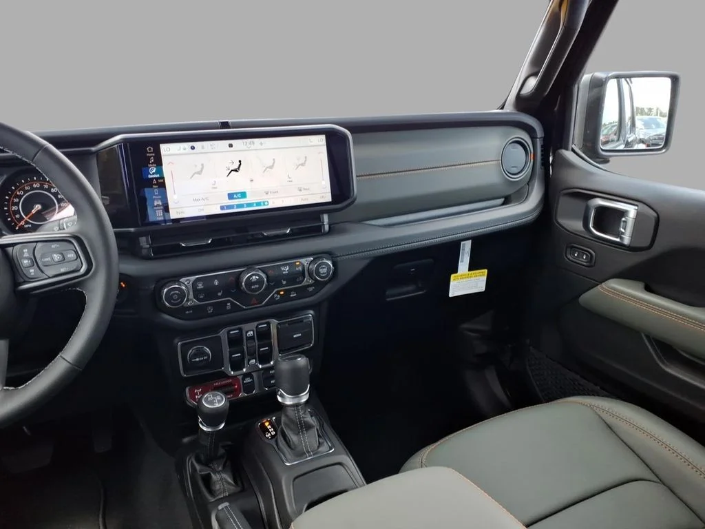 New 2026 Black Clear-Coat Exterior Paint Jeep Mojave X image 8