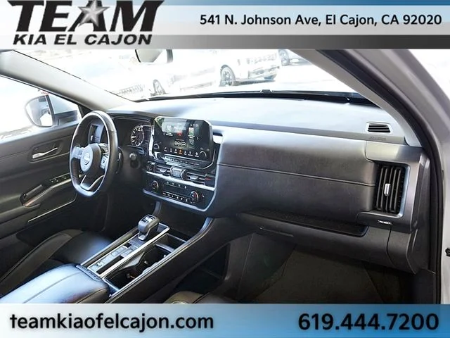 Used 2024 Silver Nissan SL image 11