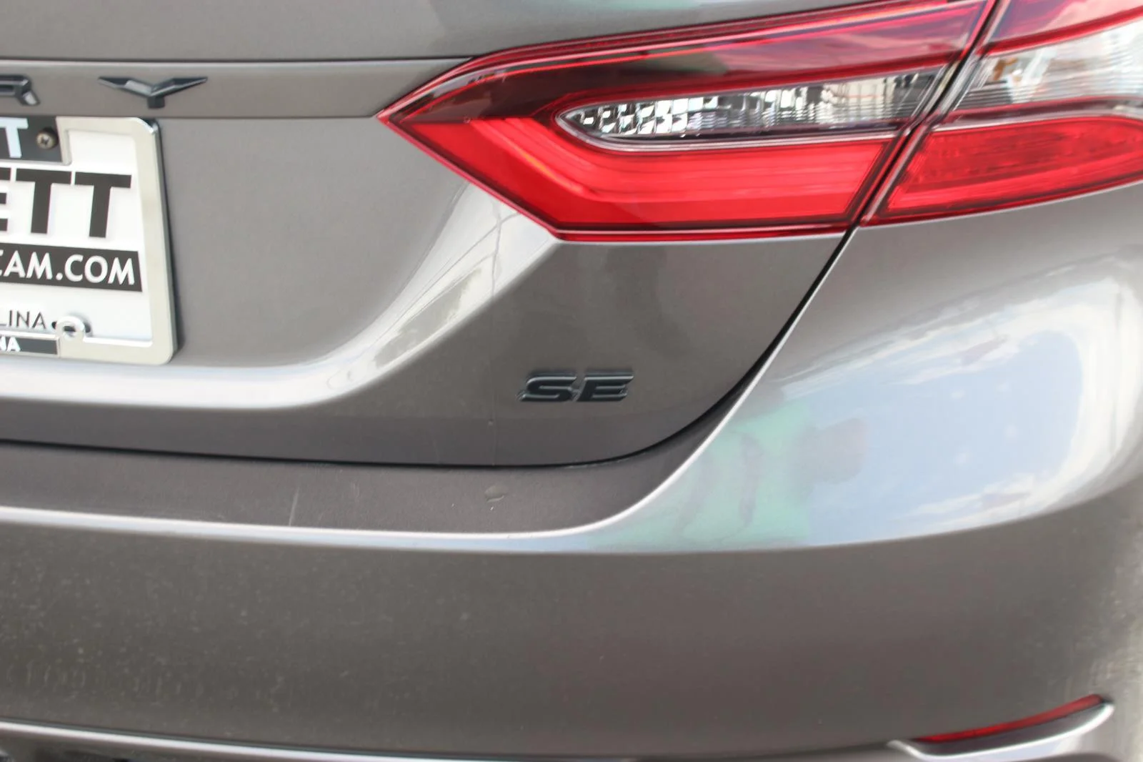 Used 2024 Gray Toyota SE image 12