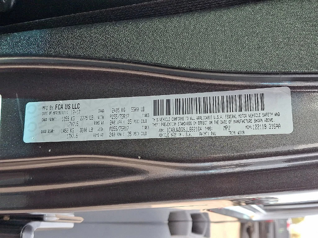 Used 2018 Gray Jeep Sport S 4x4 image 28
