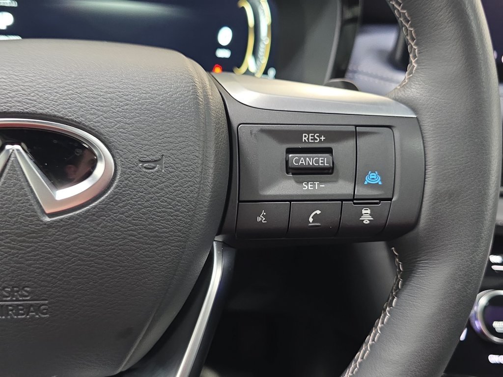 Certified Used 2026 Mineral Black INFINITI SPORT image 14
