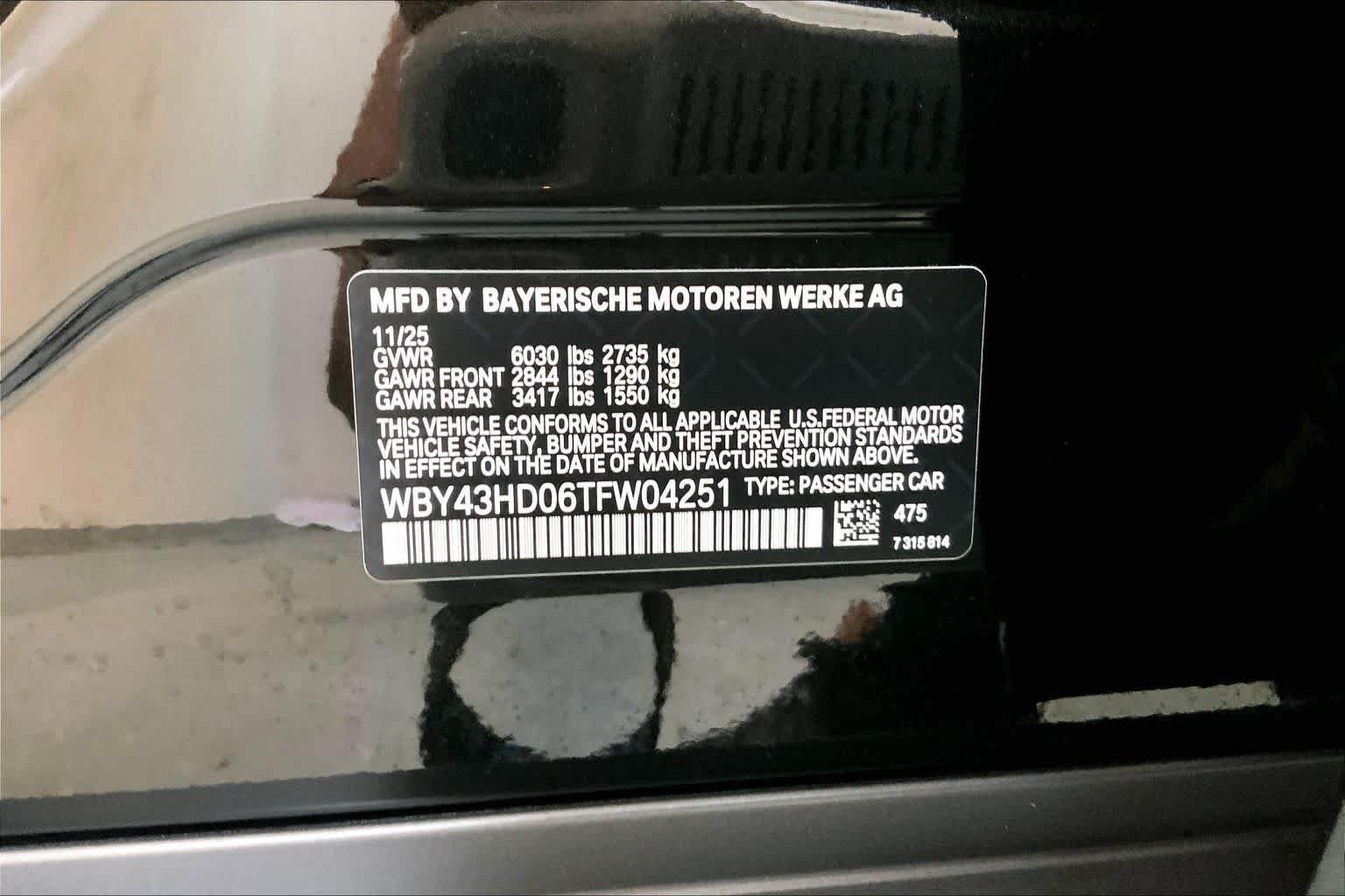 New 2026 Black Sapphire Metallic BMW xDrive40 image 21