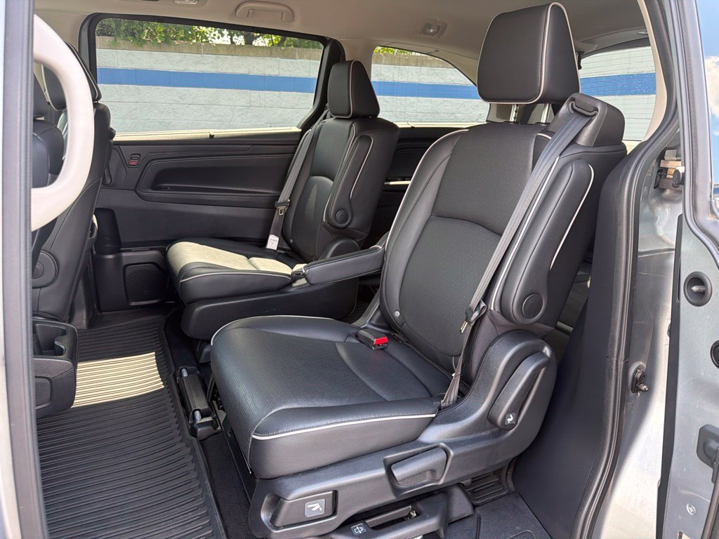 2025 Honda Odyssey Elite - Photo 19