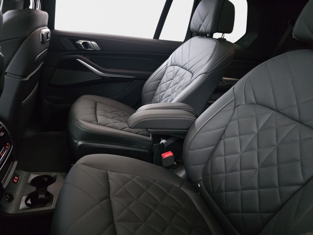 New 2027 Black Sapphire Metallic BMW xDrive40i image 14
