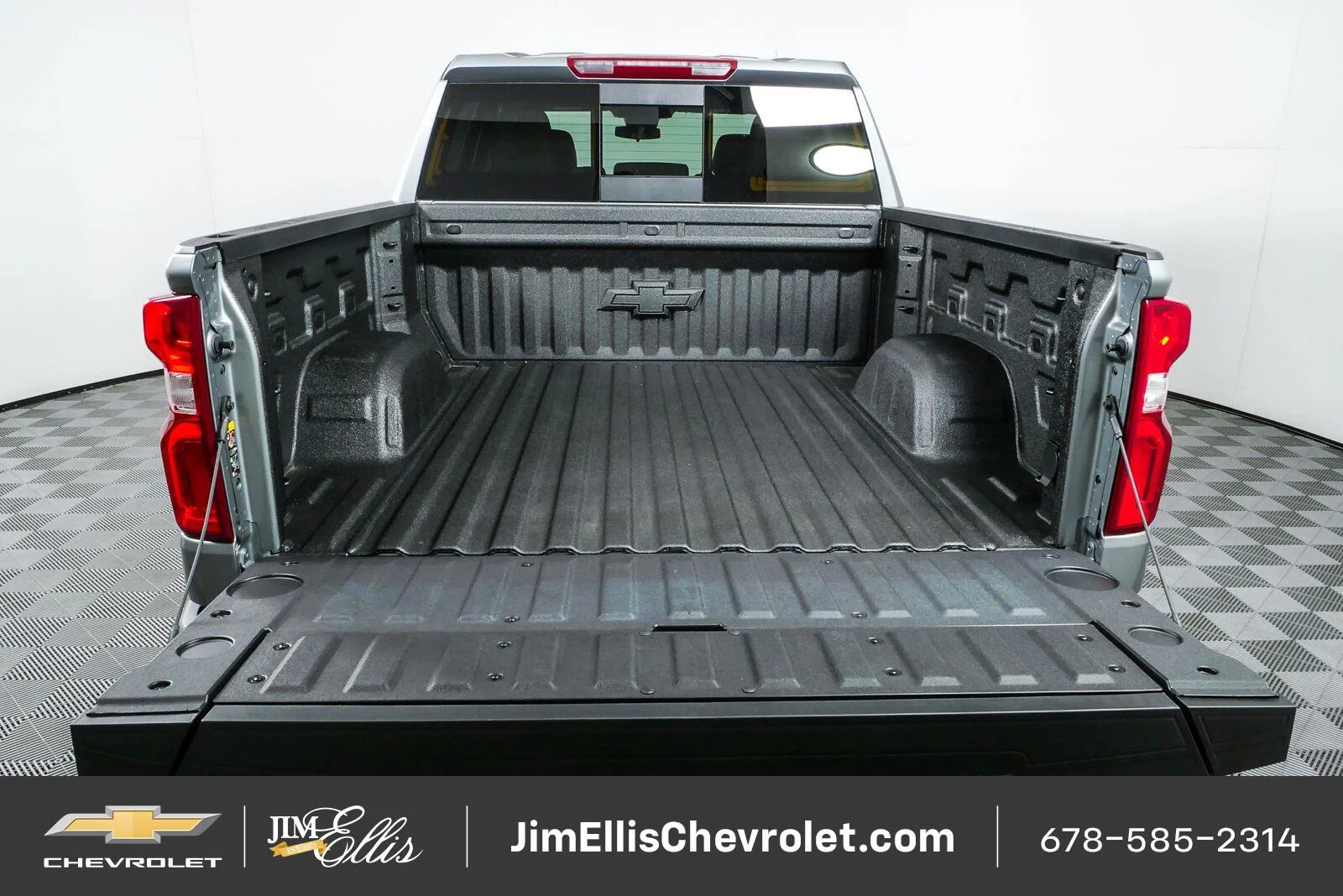 New 2026 Sterling Gray Metallic Chevrolet RST image 33
