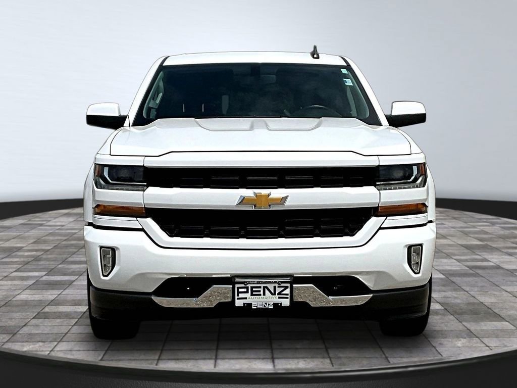 Used 2017 Chevrolet Silverado 1500 LT Z71 with VIN 3GCUKREC1HG469480 for sale in Rochester, Minnesota