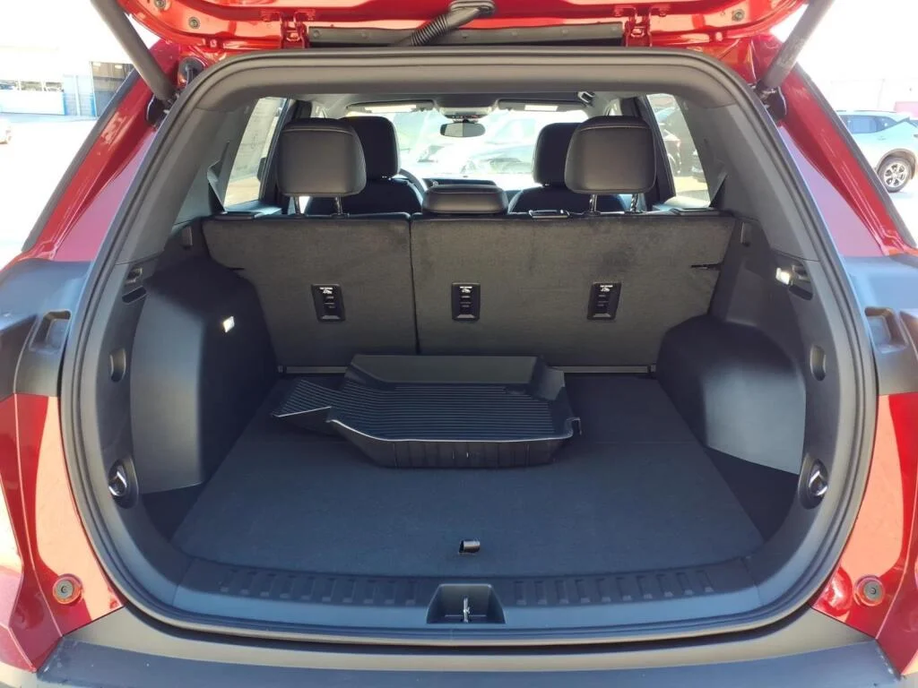 New 2027 Radiant Red Tintcoat Chevrolet AWD LT image 5
