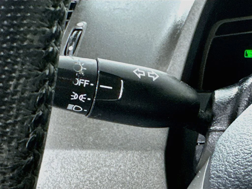 Used 2011 Blue Honda LX-S image 13