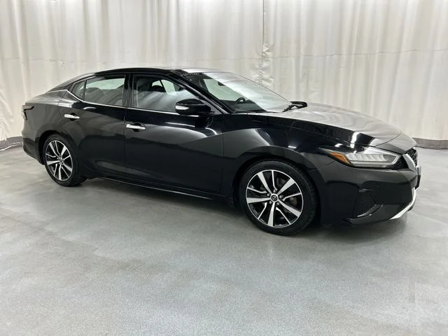 2023 Nissan Maxima SL's photo