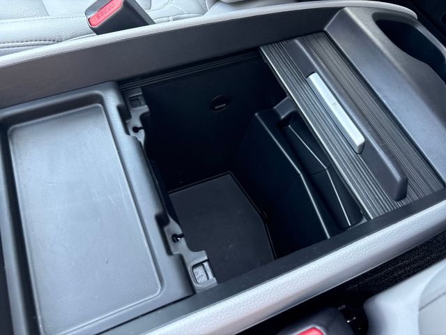 Used 2024  Honda EX-L image 25