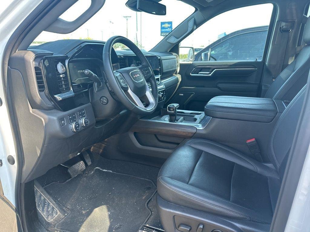 Used 2023 Summit White GMC SLT image 7