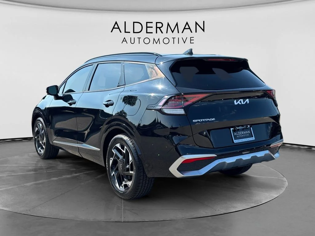 Used 2023 Black Kia SX-Prestige image 3