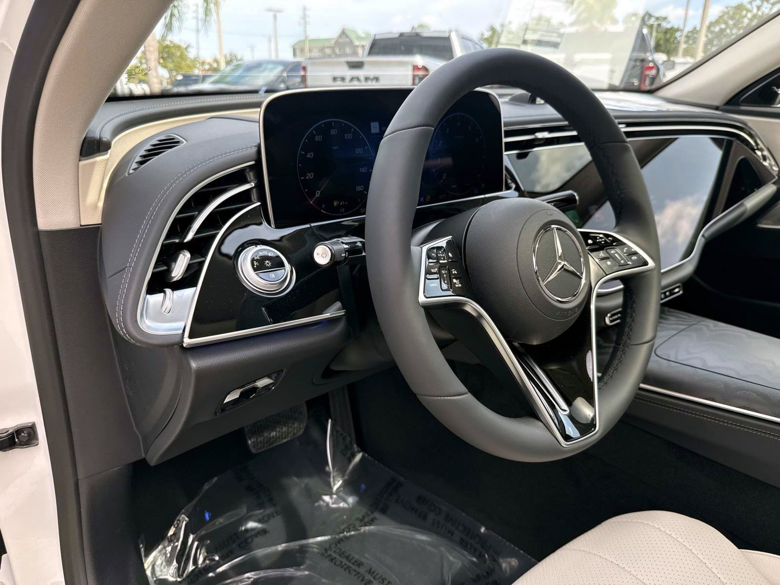 New 2026 Polar White Mercedes-Benz E 350 RWD Sedan image 19