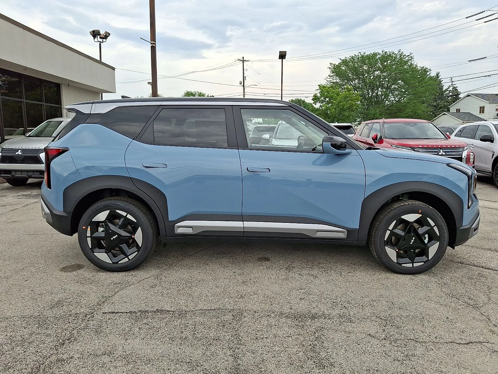 New 2027 Blue Kia S image 9