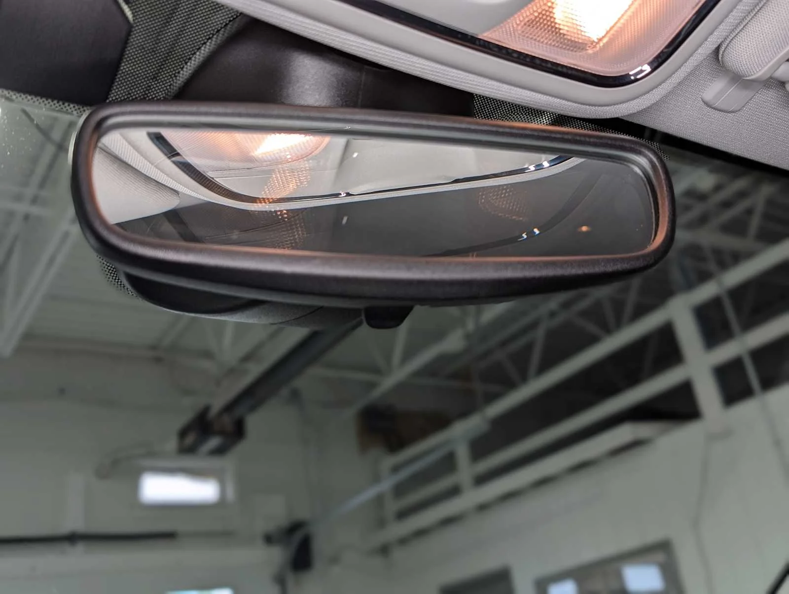 Used 2021 Billet Silver Metallic Clearcoat Jeep Trailhawk image 34