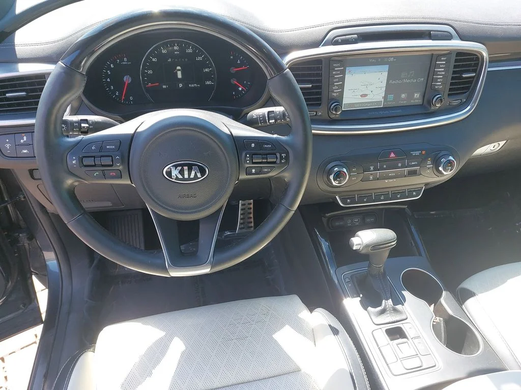 Used 2017 Gray Kia SX Limited image 16
