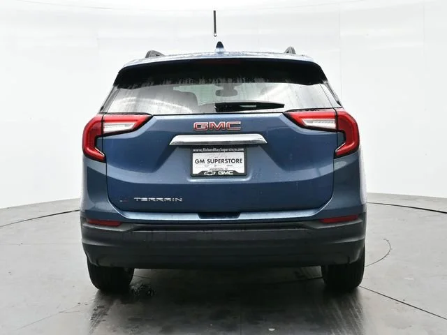 Used 2024 Downpour Metallic GMC SLE image 6