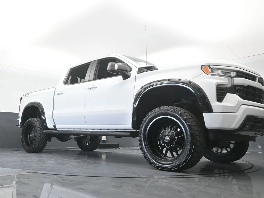 Used 2022 Summit White Chevrolet RST image 68