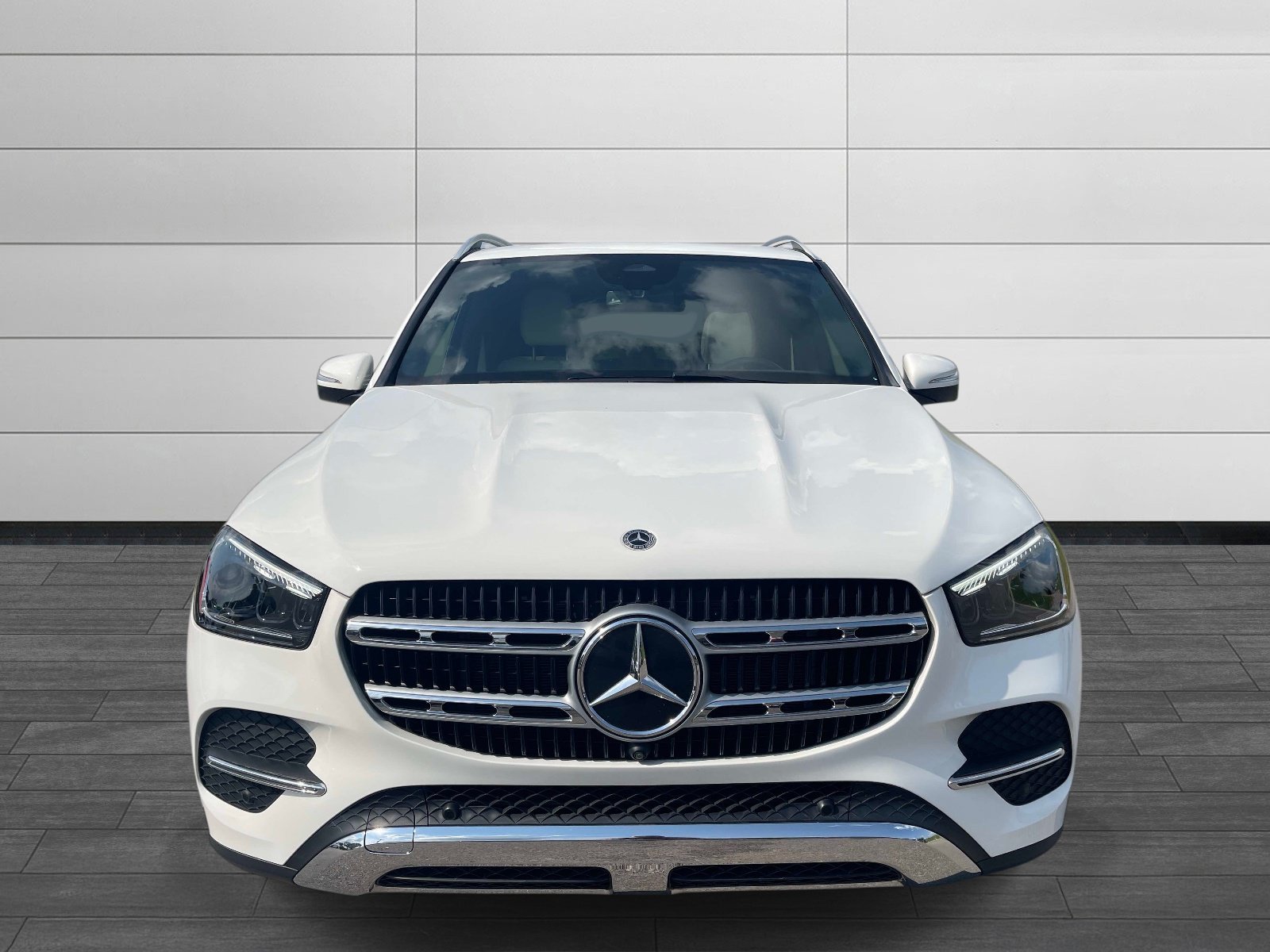Certified Used 2025 Polar White Mercedes-Benz GLE 450 image 8