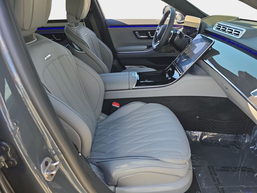 Used 2026  Mercedes-Benz S 63 E AMG® image 12