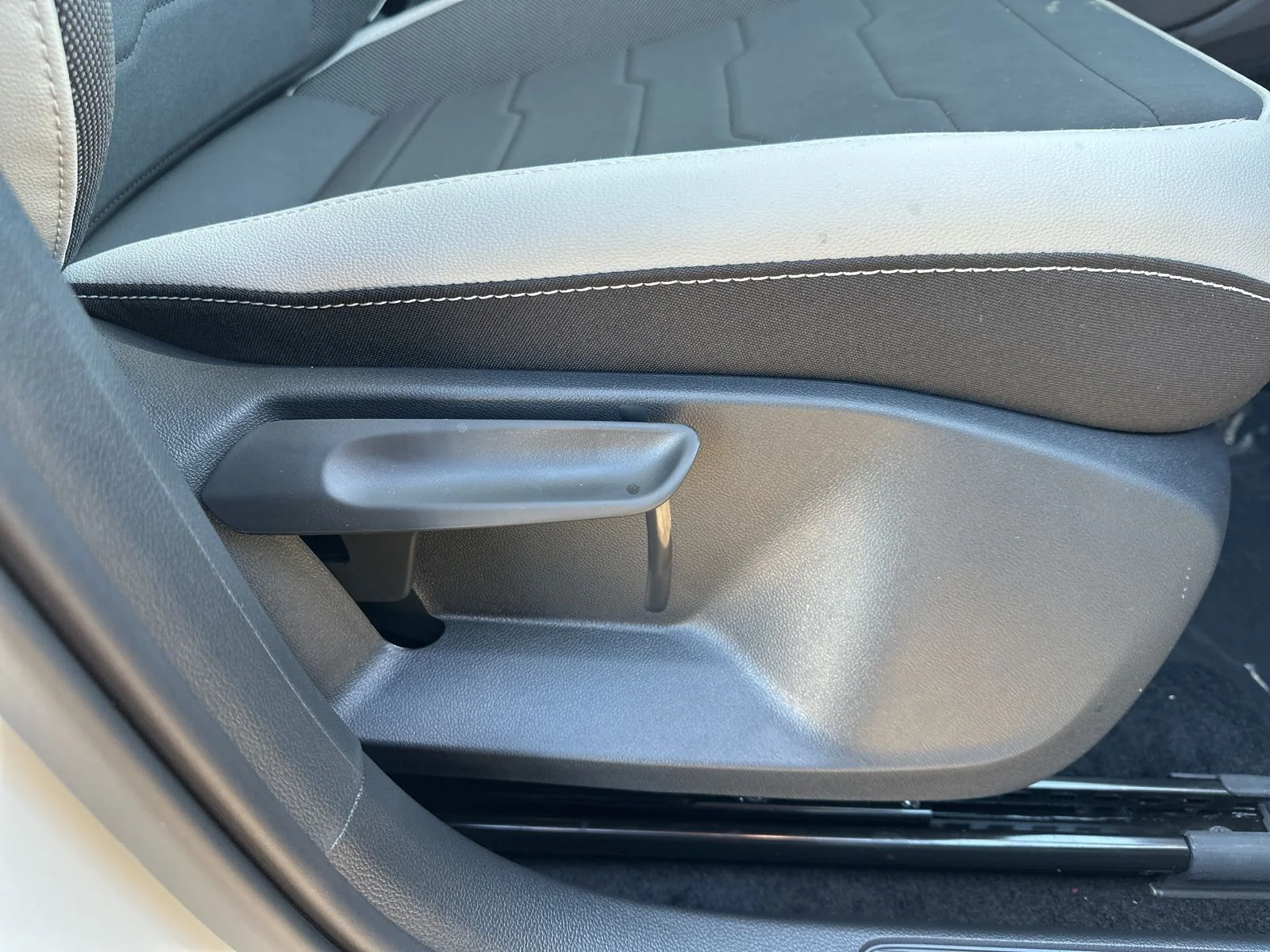 2026 Volkswagen Taos SE - Photo 30