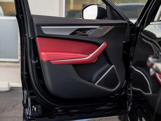 2026 Jaguar F-Pace R-Dynamic S - Photo 12