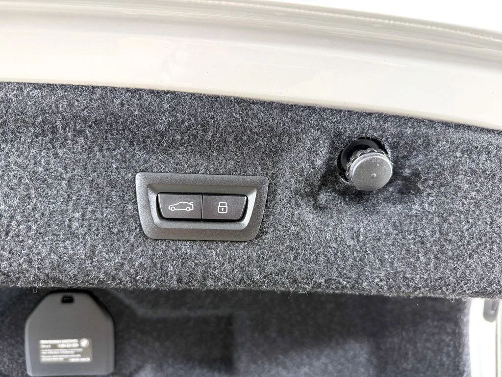 2026 BMW 4 Series 430i - Photo 17