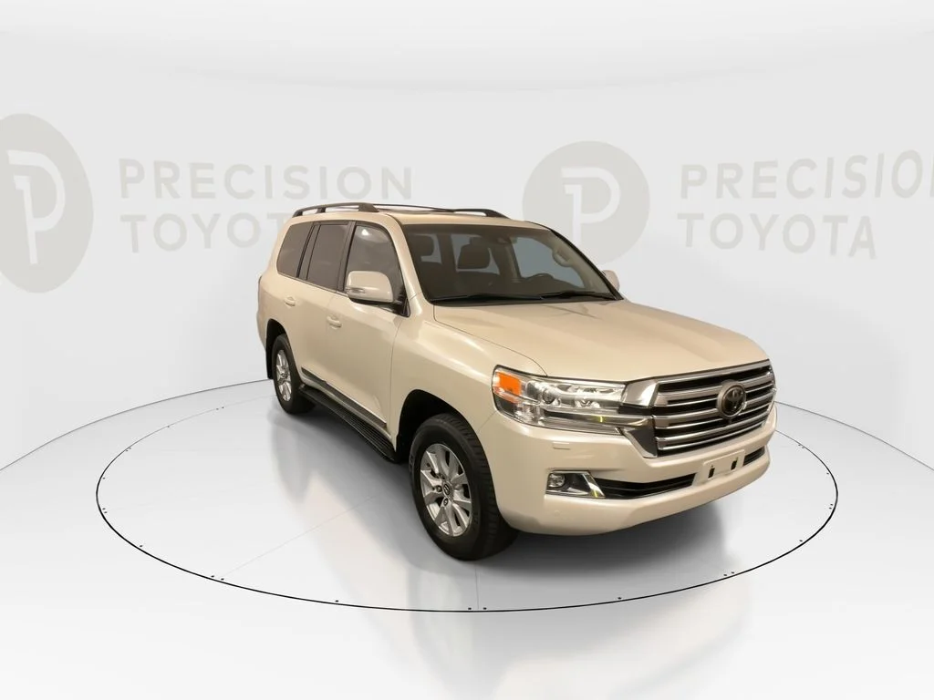 Used 2019 Blizzard Pearl Toyota Base image 3