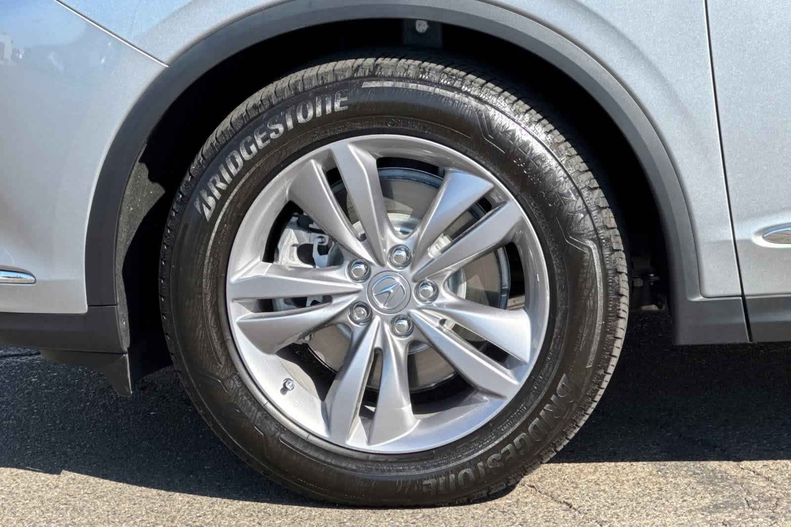 Used 2024 Lunar Silver Metallic Acura  image 31