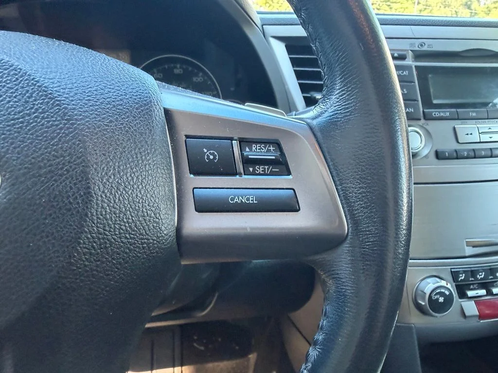 Used 2013 Ice Silver Metallic Subaru 2.5i image 19