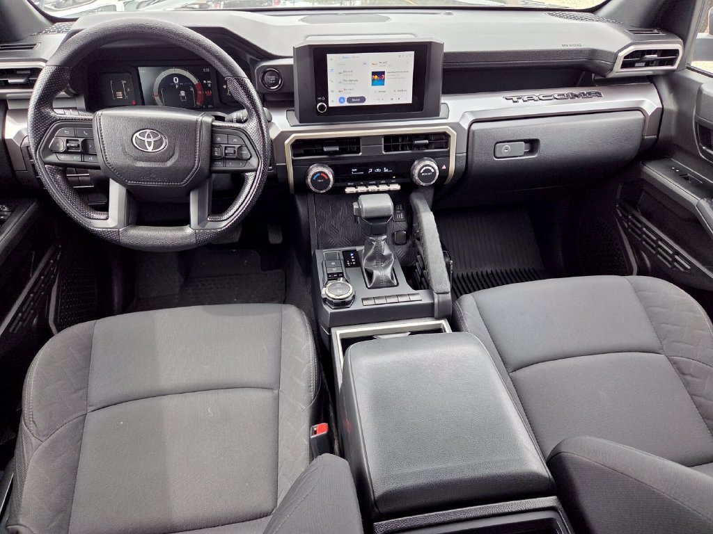 2025 Toyota Tacoma SR5 - Photo 11