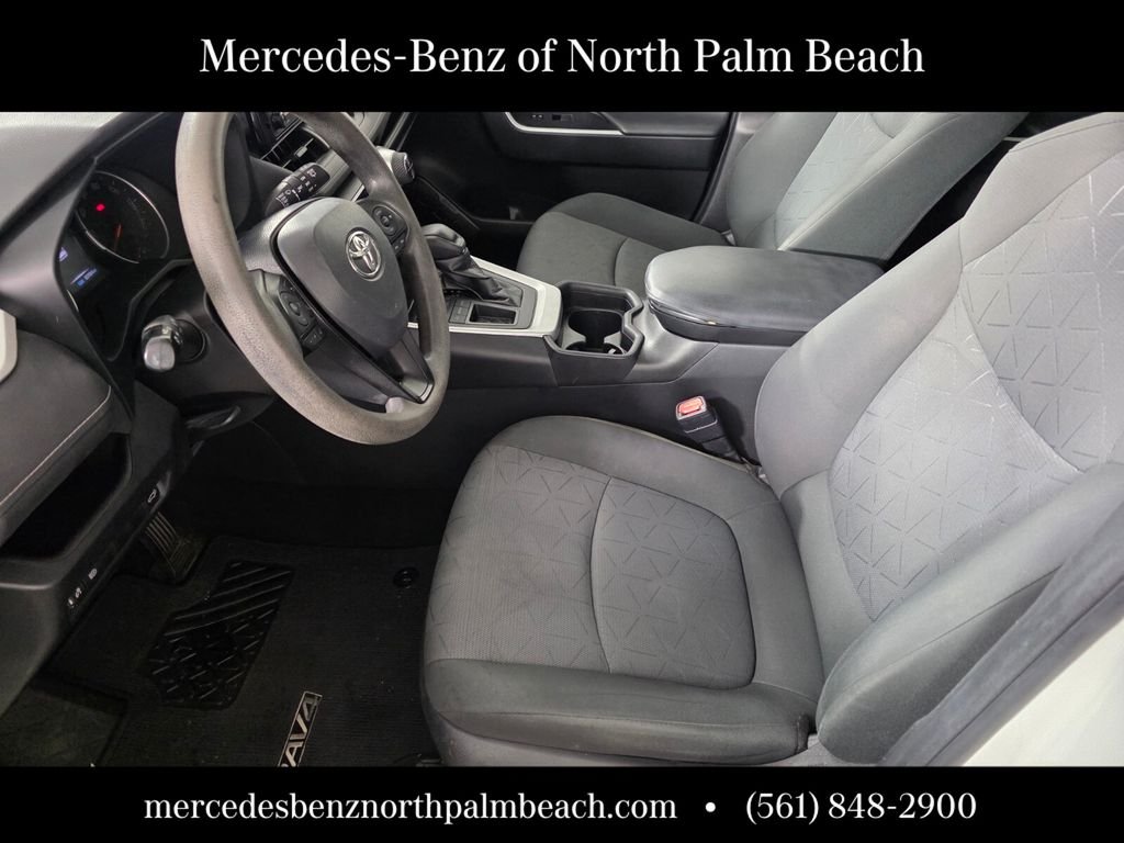 Used 2021 White Toyota XLE image 9