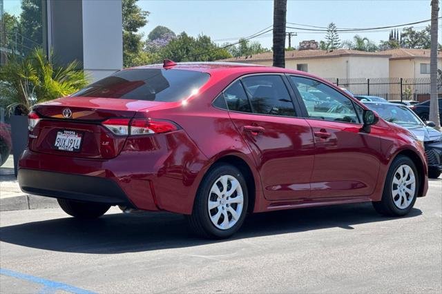 Certified Used 2025 RED MC. Toyota  image 5