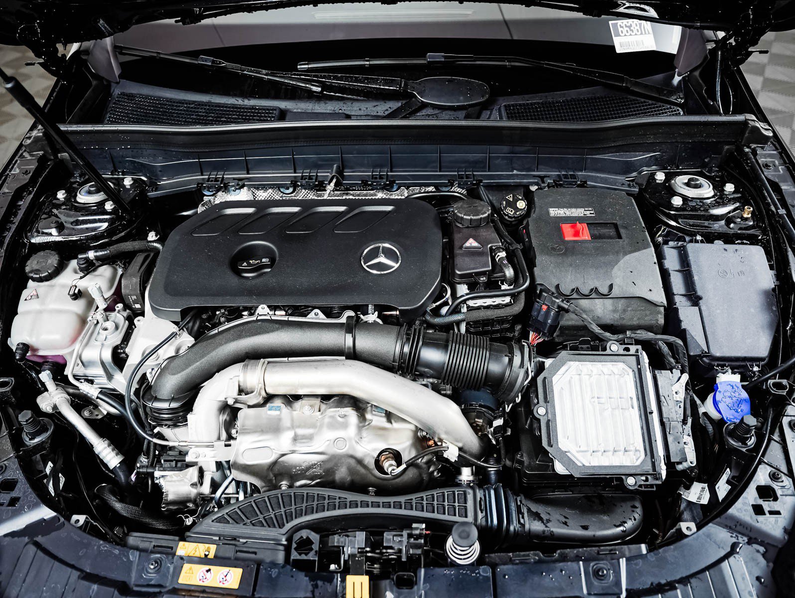 New 2026 Night Black Mercedes-Benz GLB 250 image 4