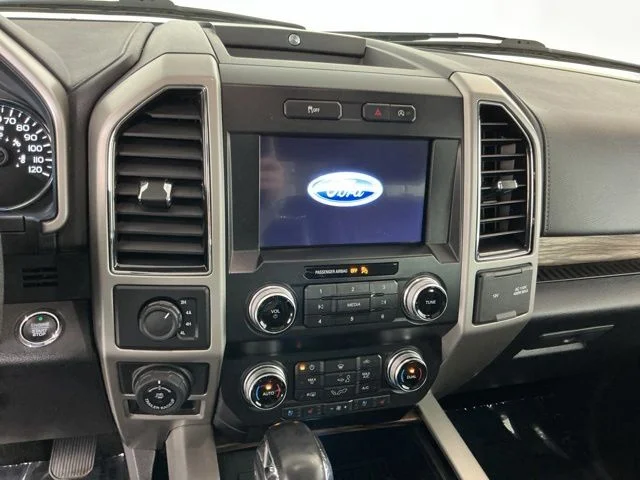 Used 2019 Ingot Silver Metallic Ford Lariat image 18