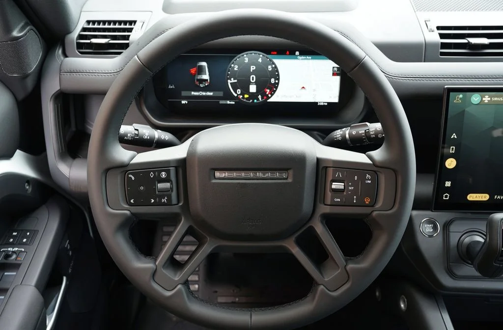 New 2026 Fuji White Land Rover X-Dynamic SE image 16